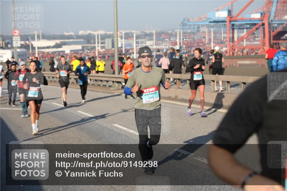 03.10.2025 - Köhlbrandbrückenlauf Yannick Fuchs http://msf.ph/oto/9149298 03.10.2025 08:40:56 Position 2 1245 meine-sportfotos.de