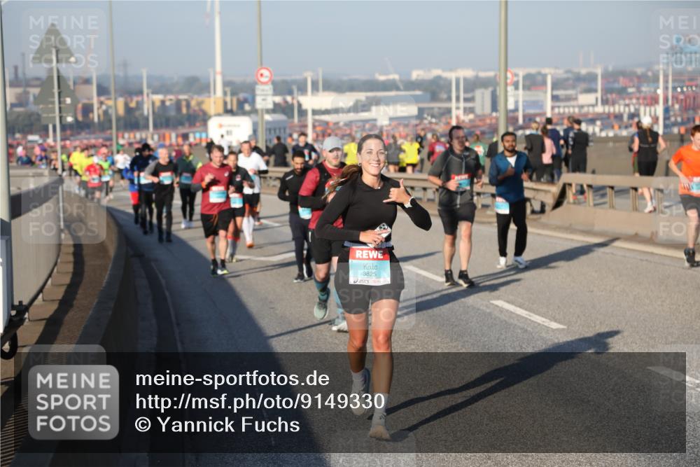 03.10.2025 - Köhlbrandbrückenlauf Yannick Fuchs http://msf.ph/oto/9149330 03.10.2025 08:40:58 Position 2 3825 meine-sportfotos.de