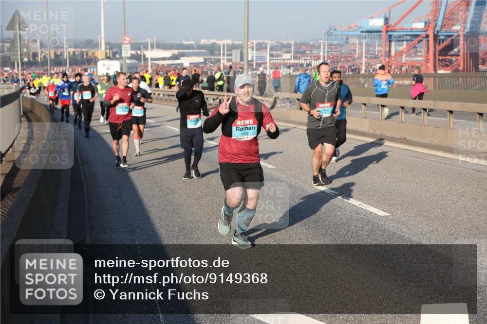 03.10.2025 - Köhlbrandbrückenlauf Yannick Fuchs http://msf.ph/oto/9149368 03.10.2025 08:41:01 Position 2 1808 meine-sportfotos.de