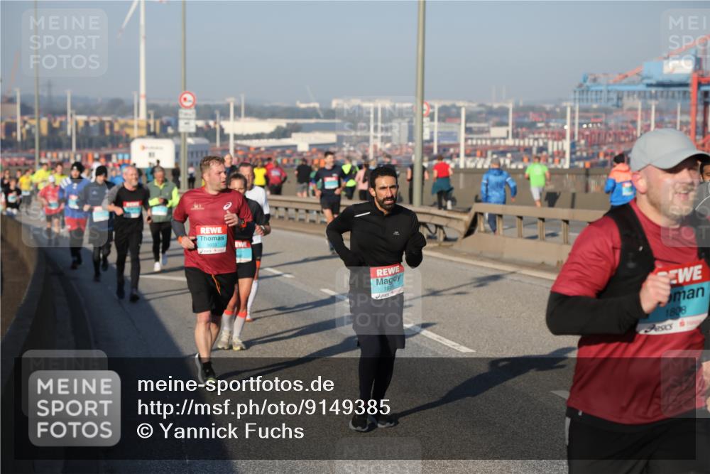 03.10.2025 - Köhlbrandbrückenlauf Yannick Fuchs http://msf.ph/oto/9149385 03.10.2025 08:41:02 Position 2 1931, 1808 meine-sportfotos.de