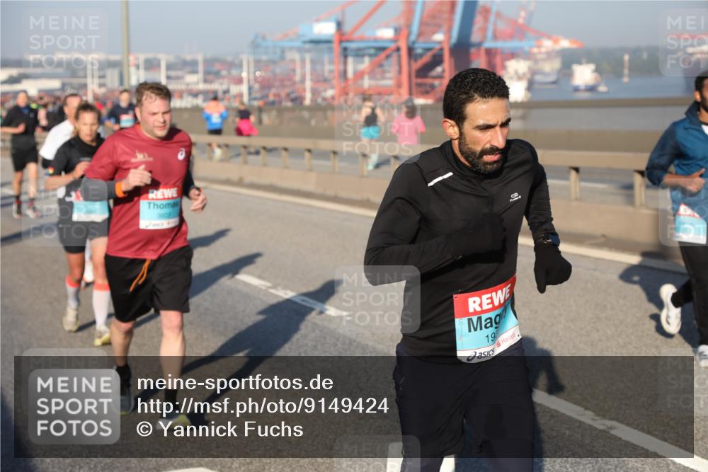 03.10.2025 - Köhlbrandbrückenlauf Yannick Fuchs http://msf.ph/oto/9149424 03.10.2025 08:41:05 Position 2 3603, 19 meine-sportfotos.de