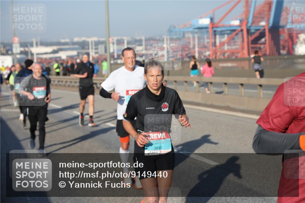 03.10.2025 - Köhlbrandbrückenlauf Yannick Fuchs http://msf.ph/oto/9149440 03.10.2025 08:41:07 Position 2 3842 meine-sportfotos.de