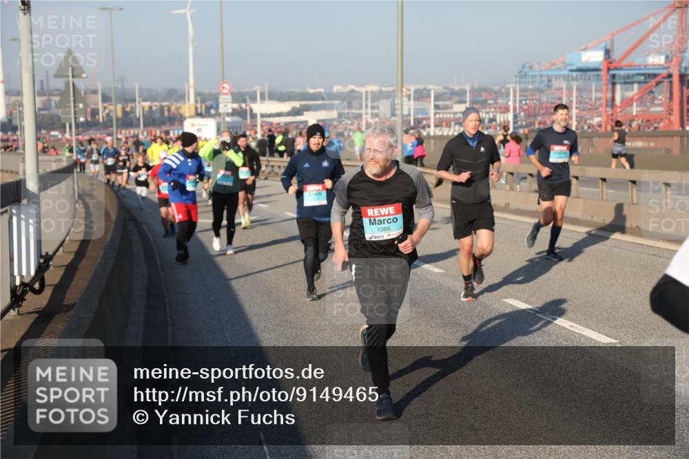 03.10.2025 - Köhlbrandbrückenlauf Yannick Fuchs http://msf.ph/oto/9149465 03.10.2025 08:41:09 Position 2 1385 meine-sportfotos.de