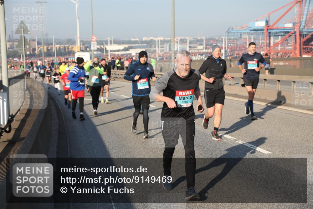 03.10.2025 - Köhlbrandbrückenlauf Yannick Fuchs http://msf.ph/oto/9149469 03.10.2025 08:41:09 Position 2 1385 meine-sportfotos.de