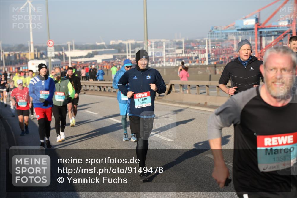 03.10.2025 - Köhlbrandbrückenlauf Yannick Fuchs http://msf.ph/oto/9149478 03.10.2025 08:41:10 Position 2 3119, 1385 meine-sportfotos.de