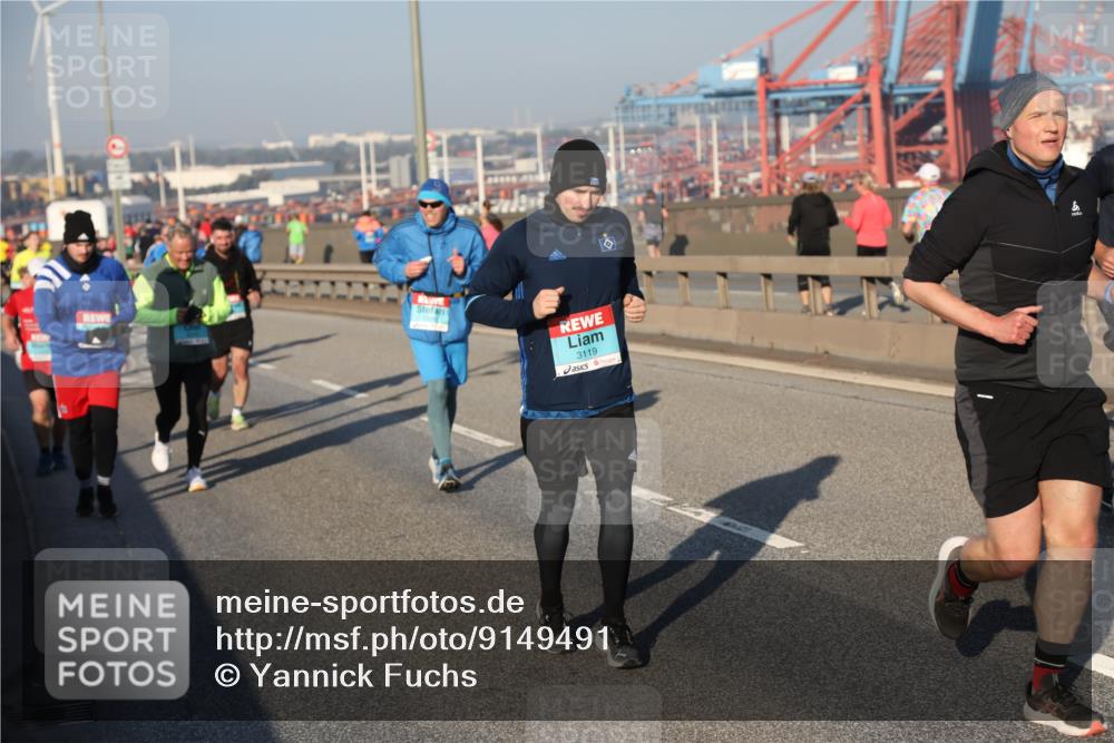 03.10.2025 - Köhlbrandbrückenlauf Yannick Fuchs http://msf.ph/oto/9149491 03.10.2025 08:41:11 Position 2 3119 meine-sportfotos.de