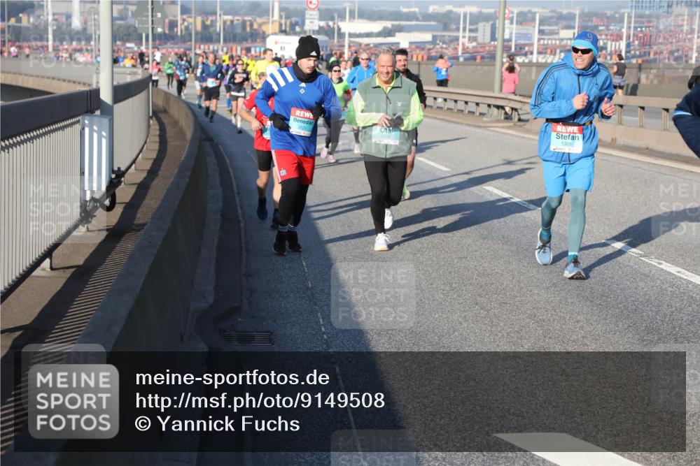 03.10.2025 - Köhlbrandbrückenlauf Yannick Fuchs http://msf.ph/oto/9149508 03.10.2025 08:41:12 Position 2 3121, 3120, 1328 meine-sportfotos.de