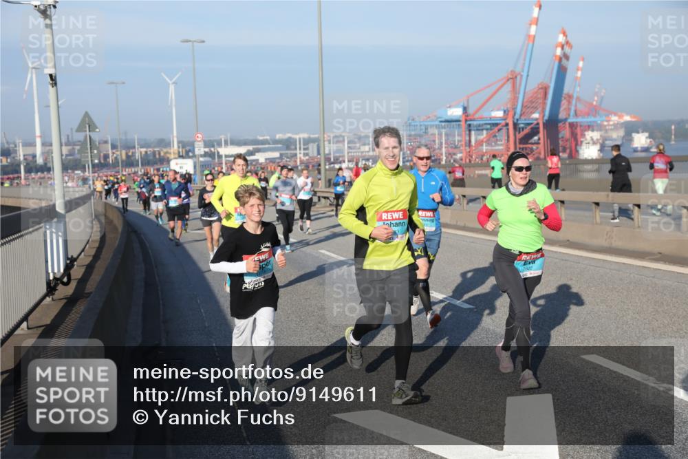 03.10.2025 - Köhlbrandbrückenlauf Yannick Fuchs http://msf.ph/oto/9149611 03.10.2025 08:41:18 Position 2 2822 meine-sportfotos.de