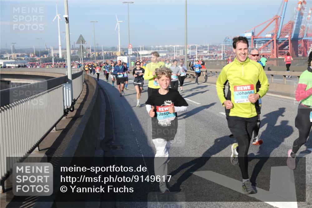 03.10.2025 - Köhlbrandbrückenlauf Yannick Fuchs http://msf.ph/oto/9149617 03.10.2025 08:41:18 Position 2 1173, 3233 meine-sportfotos.de