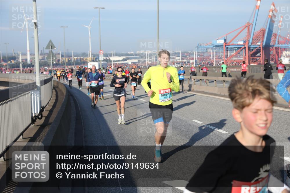 03.10.2025 - Köhlbrandbrückenlauf Yannick Fuchs http://msf.ph/oto/9149634 03.10.2025 08:41:19 Position 2 1111 meine-sportfotos.de
