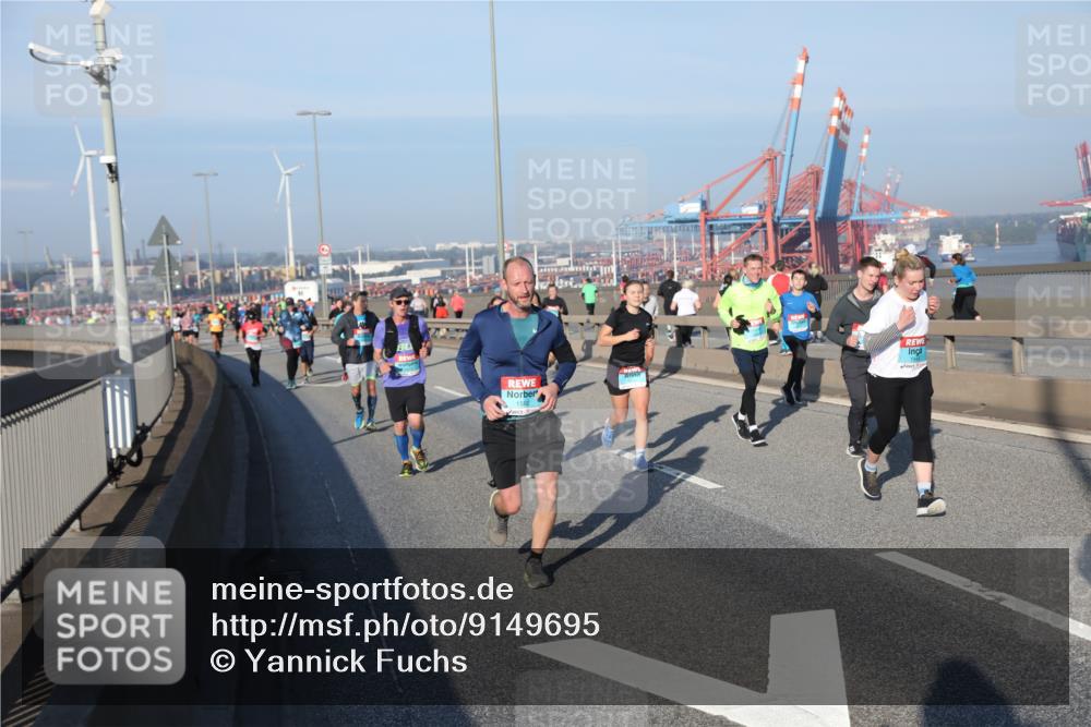 03.10.2025 - Köhlbrandbrückenlauf Yannick Fuchs http://msf.ph/oto/9149695 03.10.2025 08:41:24 Position 2 1582 meine-sportfotos.de