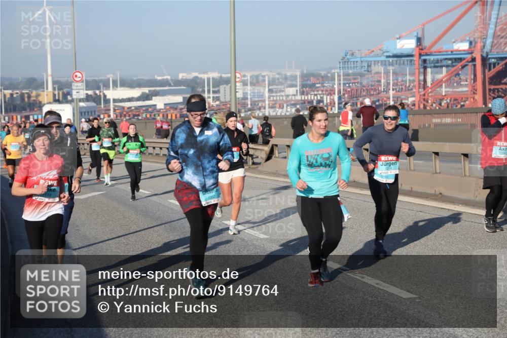 03.10.2025 - Köhlbrandbrückenlauf Yannick Fuchs http://msf.ph/oto/9149764 03.10.2025 08:41:30 Position 2 119, 1352, 3160, 1134 meine-sportfotos.de