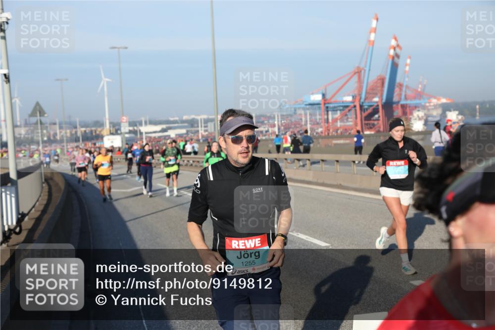 03.10.2025 - Köhlbrandbrückenlauf Yannick Fuchs http://msf.ph/oto/9149812 03.10.2025 08:41:33 Position 2 1255 meine-sportfotos.de