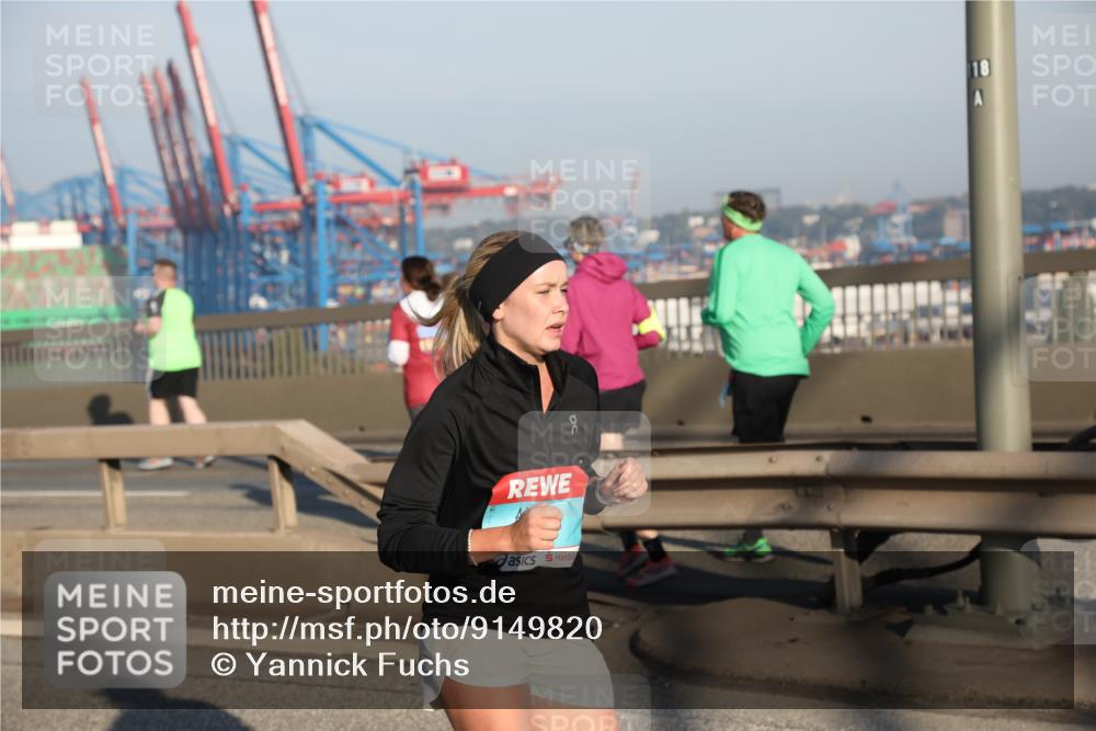 03.10.2025 - Köhlbrandbrückenlauf Yannick Fuchs http://msf.ph/oto/9149820 03.10.2025 08:41:35 Position 2 18 meine-sportfotos.de