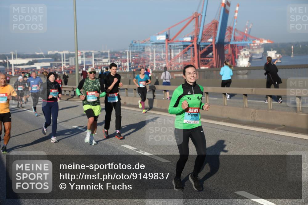 03.10.2025 - Köhlbrandbrückenlauf Yannick Fuchs http://msf.ph/oto/9149837 03.10.2025 08:41:36 Position 2 2714 meine-sportfotos.de
