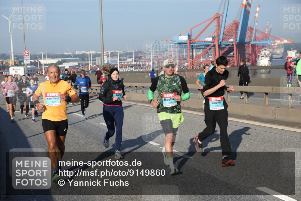 03.10.2025 - Köhlbrandbrückenlauf Yannick Fuchs http://msf.ph/oto/9149860 03.10.2025 08:41:38 Position 2 1428, 1346, 1767 meine-sportfotos.de