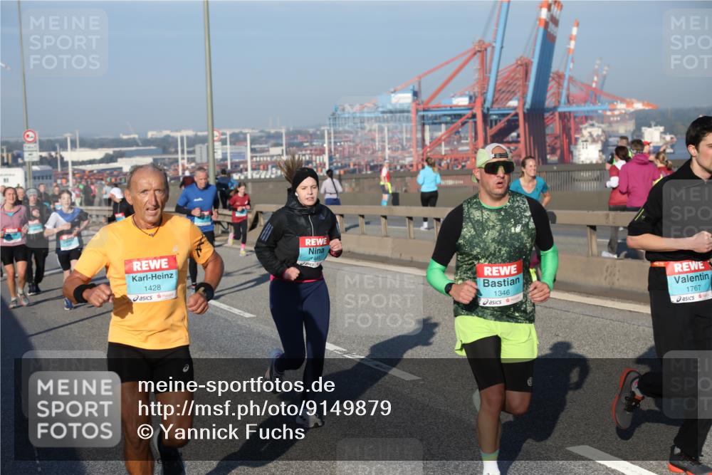 03.10.2025 - Köhlbrandbrückenlauf Yannick Fuchs http://msf.ph/oto/9149879 03.10.2025 08:41:39 Position 2 11111, 1428, 449, 1346, 1767 meine-sportfotos.de