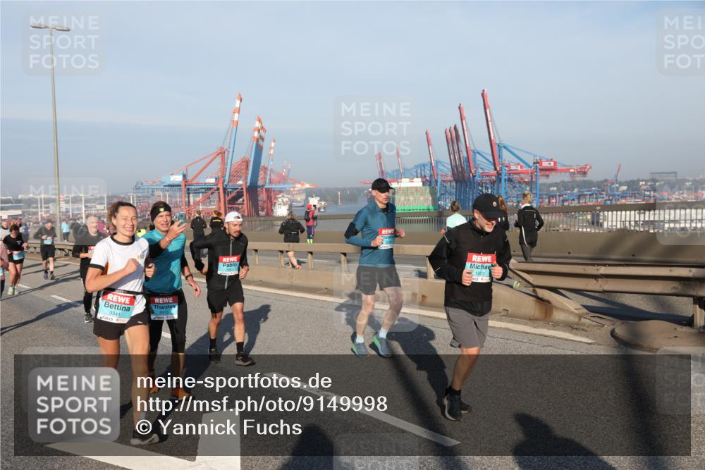 03.10.2025 - Köhlbrandbrückenlauf Yannick Fuchs http://msf.ph/oto/9149998 03.10.2025 08:41:47 Position 2 3341, 2913, 1403 meine-sportfotos.de