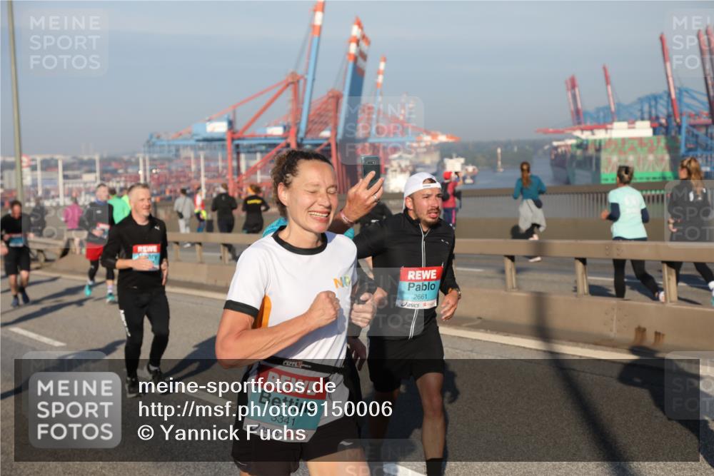 03.10.2025 - Köhlbrandbrückenlauf Yannick Fuchs http://msf.ph/oto/9150006 03.10.2025 08:41:48 Position 2 3341, 2661 meine-sportfotos.de