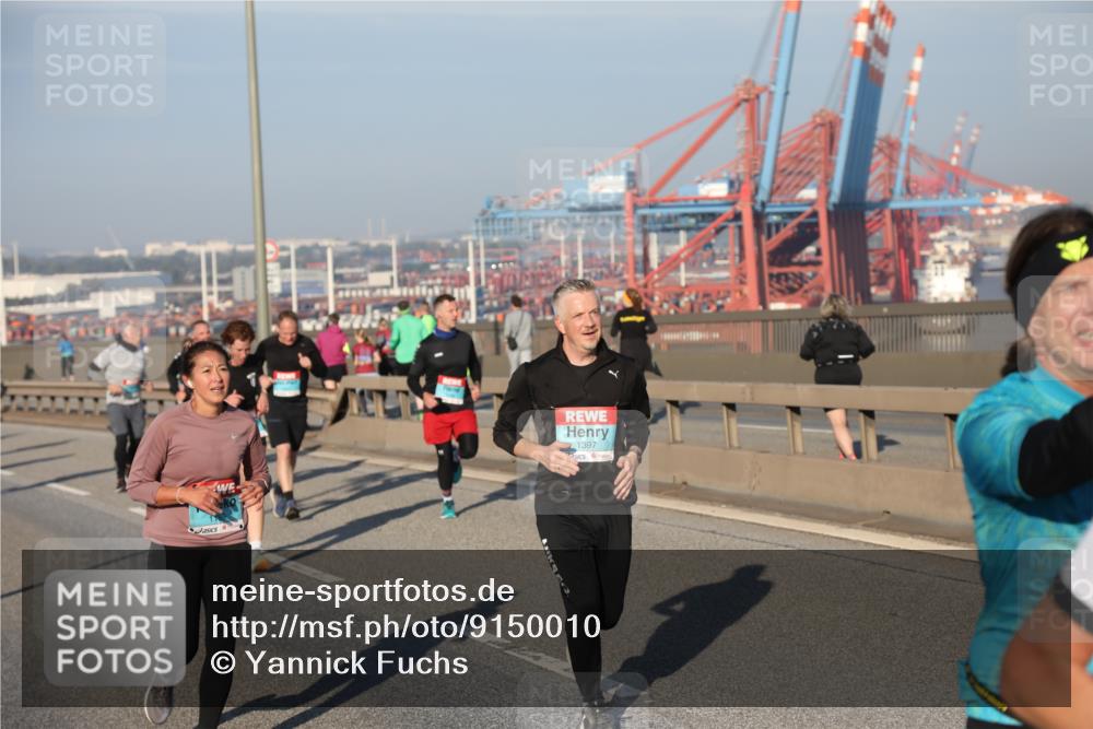 03.10.2025 - Köhlbrandbrückenlauf Yannick Fuchs http://msf.ph/oto/9150010 03.10.2025 08:41:48 Position 2 1397 meine-sportfotos.de