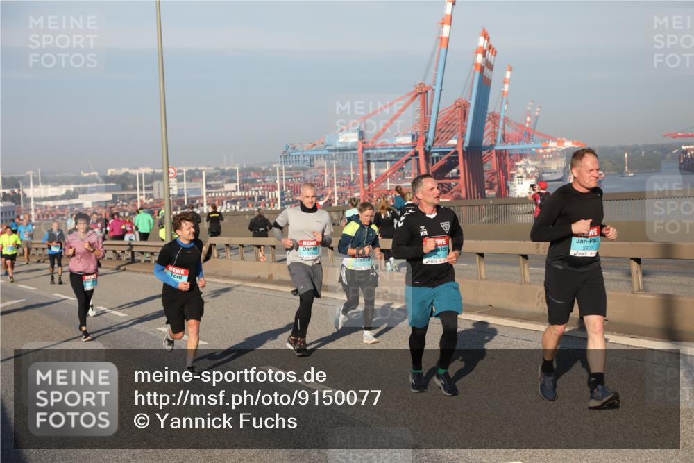 03.10.2025 - Köhlbrandbrückenlauf Yannick Fuchs http://msf.ph/oto/9150077 03.10.2025 08:41:54 Position 2 2807 meine-sportfotos.de