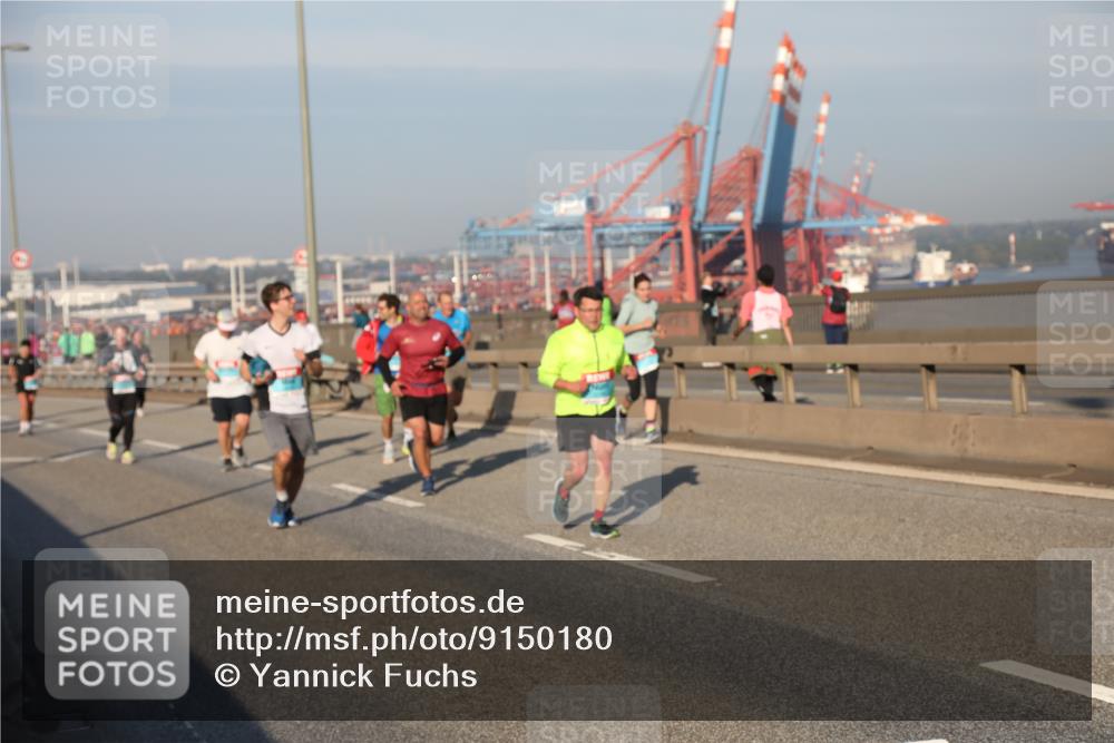 03.10.2025 - Köhlbrandbrückenlauf Yannick Fuchs http://msf.ph/oto/9150180 03.10.2025 08:42:04 Position 2  meine-sportfotos.de