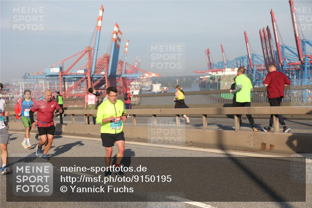 03.10.2025 - Köhlbrandbrückenlauf Yannick Fuchs http://msf.ph/oto/9150195 03.10.2025 08:42:05 Position 2 3198 meine-sportfotos.de