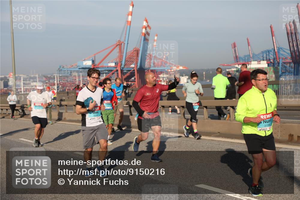 03.10.2025 - Köhlbrandbrückenlauf Yannick Fuchs http://msf.ph/oto/9150216 03.10.2025 08:42:06 Position 2 1516, 3198 meine-sportfotos.de