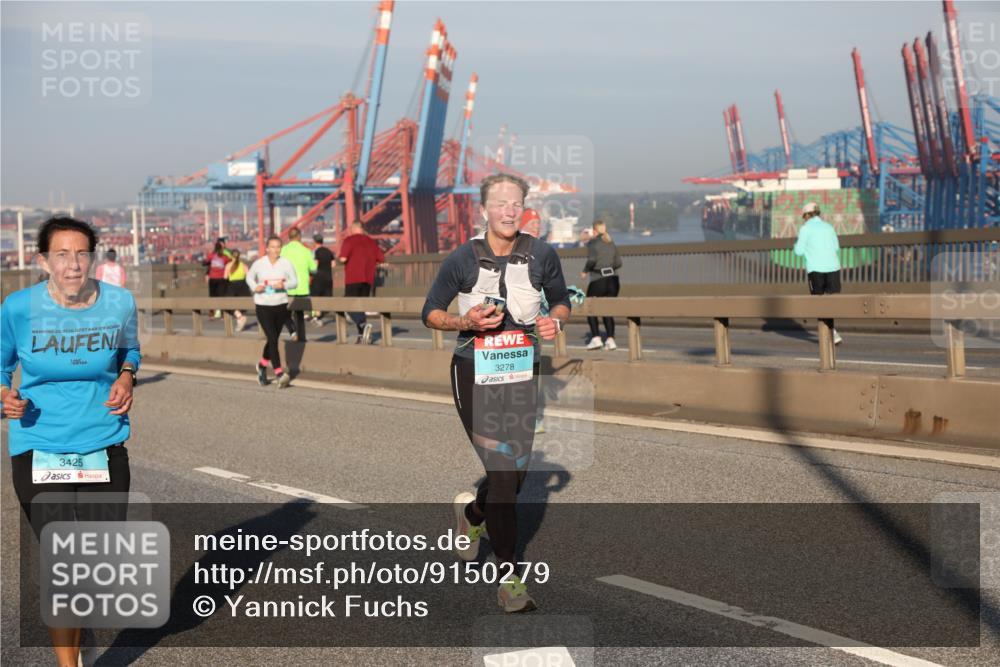 03.10.2025 - Köhlbrandbrückenlauf Yannick Fuchs http://msf.ph/oto/9150279 03.10.2025 08:42:11 Position 2 3425, 3278 meine-sportfotos.de