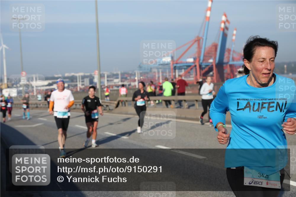 03.10.2025 - Köhlbrandbrückenlauf Yannick Fuchs http://msf.ph/oto/9150291 03.10.2025 08:42:12 Position 2 3425 meine-sportfotos.de
