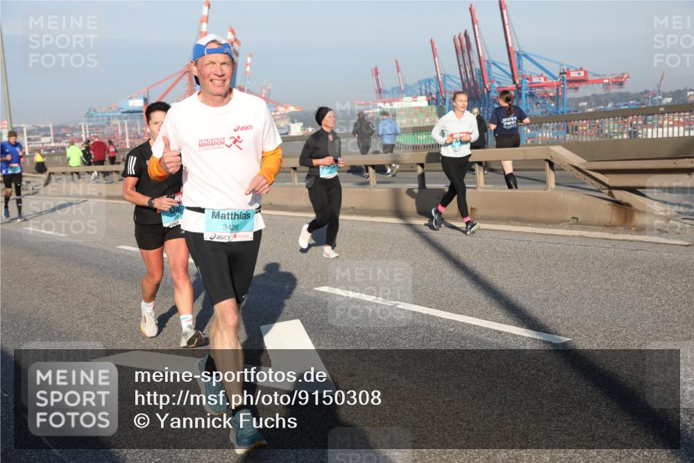 03.10.2025 - Köhlbrandbrückenlauf Yannick Fuchs http://msf.ph/oto/9150308 03.10.2025 08:42:16 Position 2 3426 meine-sportfotos.de