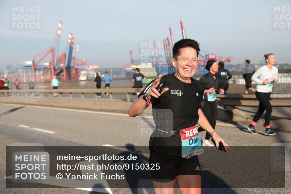 03.10.2025 - Köhlbrandbrückenlauf Yannick Fuchs http://msf.ph/oto/9150325 03.10.2025 08:42:17 Position 2 2671 meine-sportfotos.de