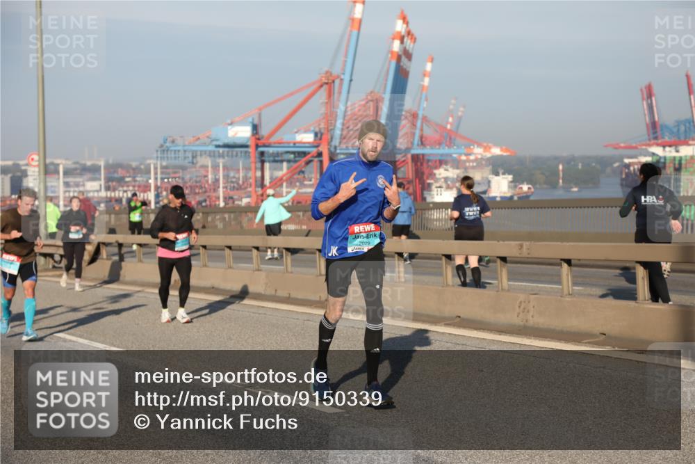 03.10.2025 - Köhlbrandbrückenlauf Yannick Fuchs http://msf.ph/oto/9150339 03.10.2025 08:42:19 Position 2 2029 meine-sportfotos.de
