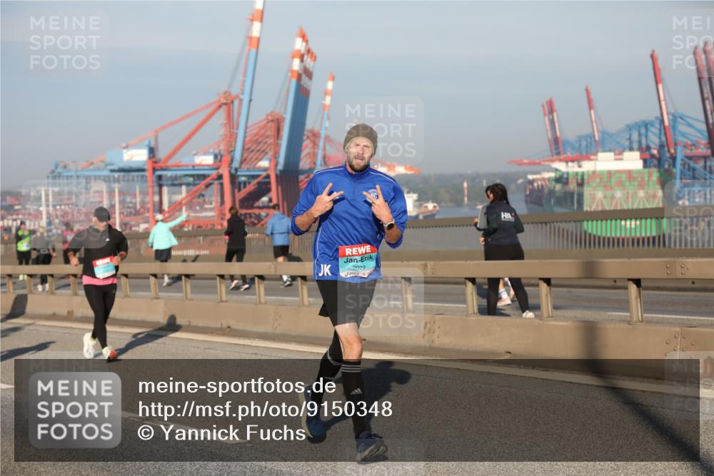 03.10.2025 - Köhlbrandbrückenlauf Yannick Fuchs http://msf.ph/oto/9150348 03.10.2025 08:42:20 Position 2 2029 meine-sportfotos.de