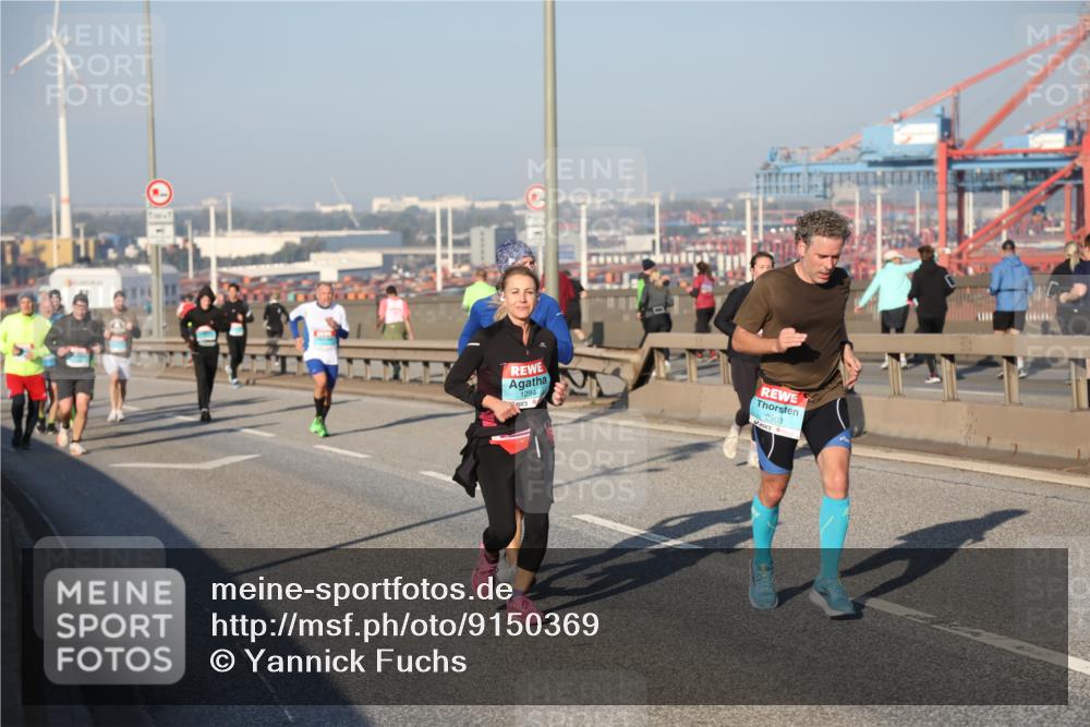 03.10.2025 - Köhlbrandbrückenlauf Yannick Fuchs http://msf.ph/oto/9150369 03.10.2025 08:42:21 Position 2 1294, 2903 meine-sportfotos.de