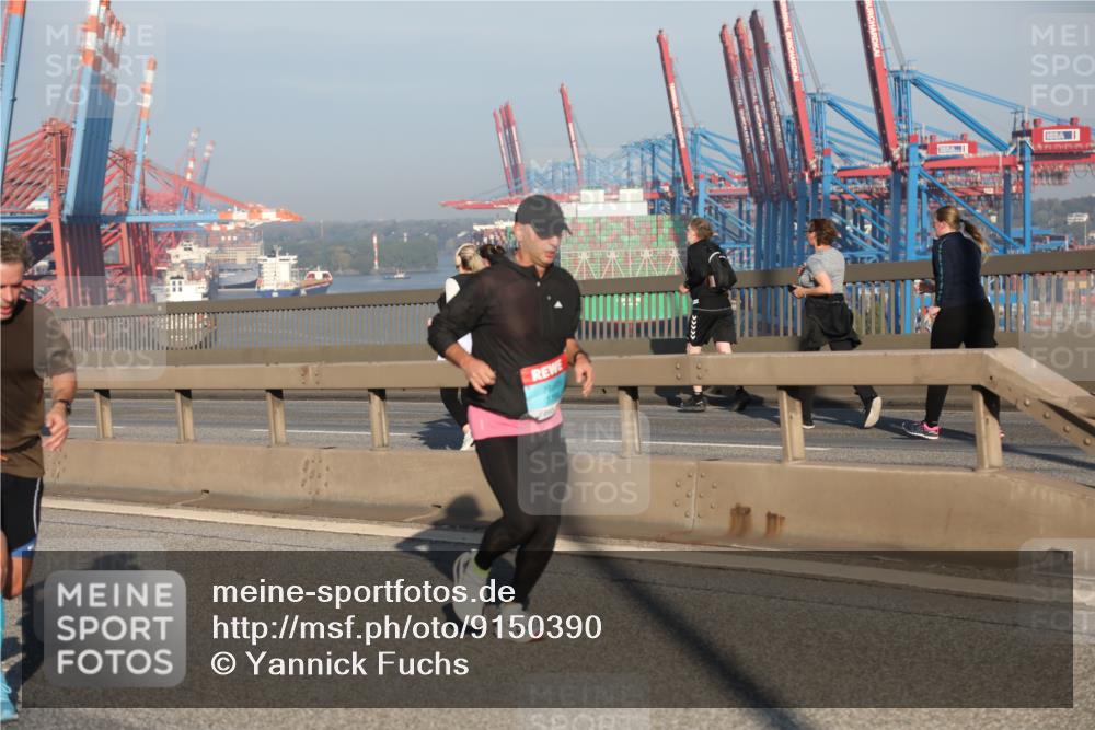 03.10.2025 - Köhlbrandbrückenlauf Yannick Fuchs http://msf.ph/oto/9150390 03.10.2025 08:42:23 Position 2  meine-sportfotos.de