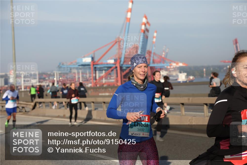 03.10.2025 - Köhlbrandbrückenlauf Yannick Fuchs http://msf.ph/oto/9150425 03.10.2025 08:42:25 Position 2 3492 meine-sportfotos.de