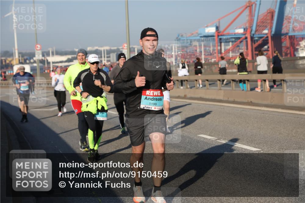 03.10.2025 - Köhlbrandbrückenlauf Yannick Fuchs http://msf.ph/oto/9150459 03.10.2025 08:42:31 Position 2 1199 meine-sportfotos.de