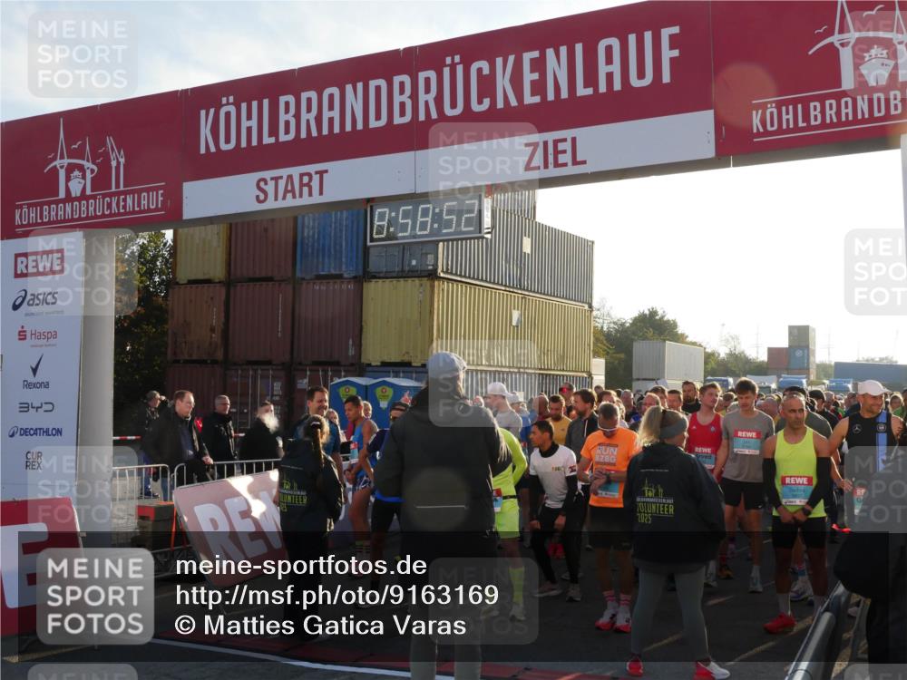 03.10.2025 - Köhlbrandbrückenlauf Matties Gatica Varas http://msf.ph/oto/9163169 03.10.2025 08:58:52 Ziel  meine-sportfotos.de