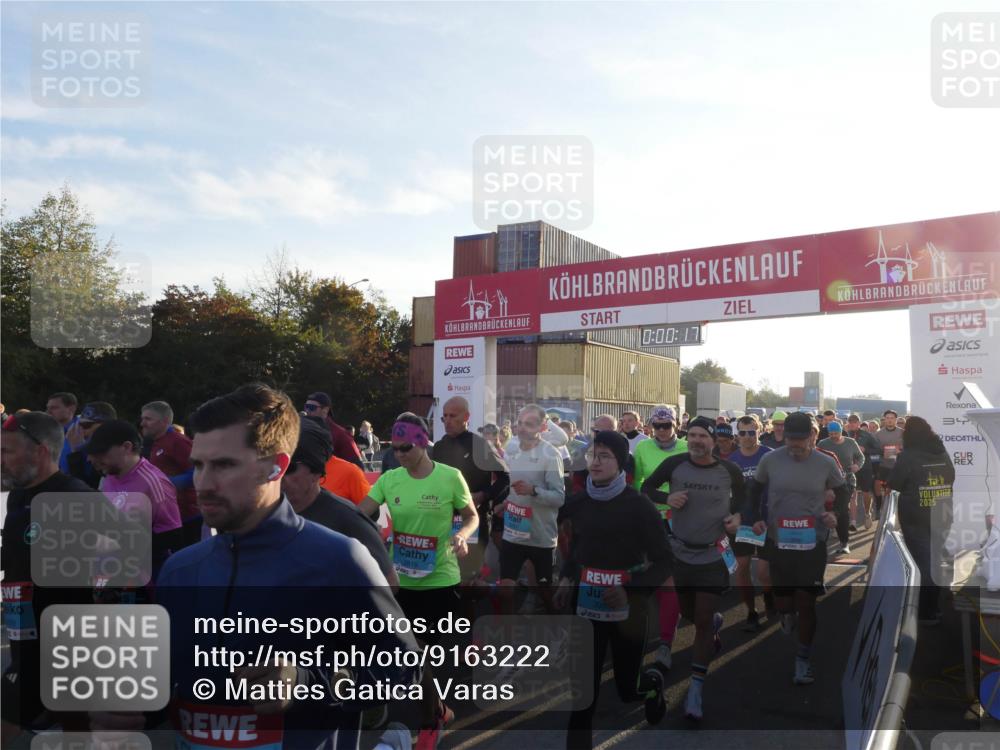 03.10.2025 - Köhlbrandbrückenlauf Matties Gatica Varas http://msf.ph/oto/9163222 03.10.2025 09:00:18 Ziel  meine-sportfotos.de