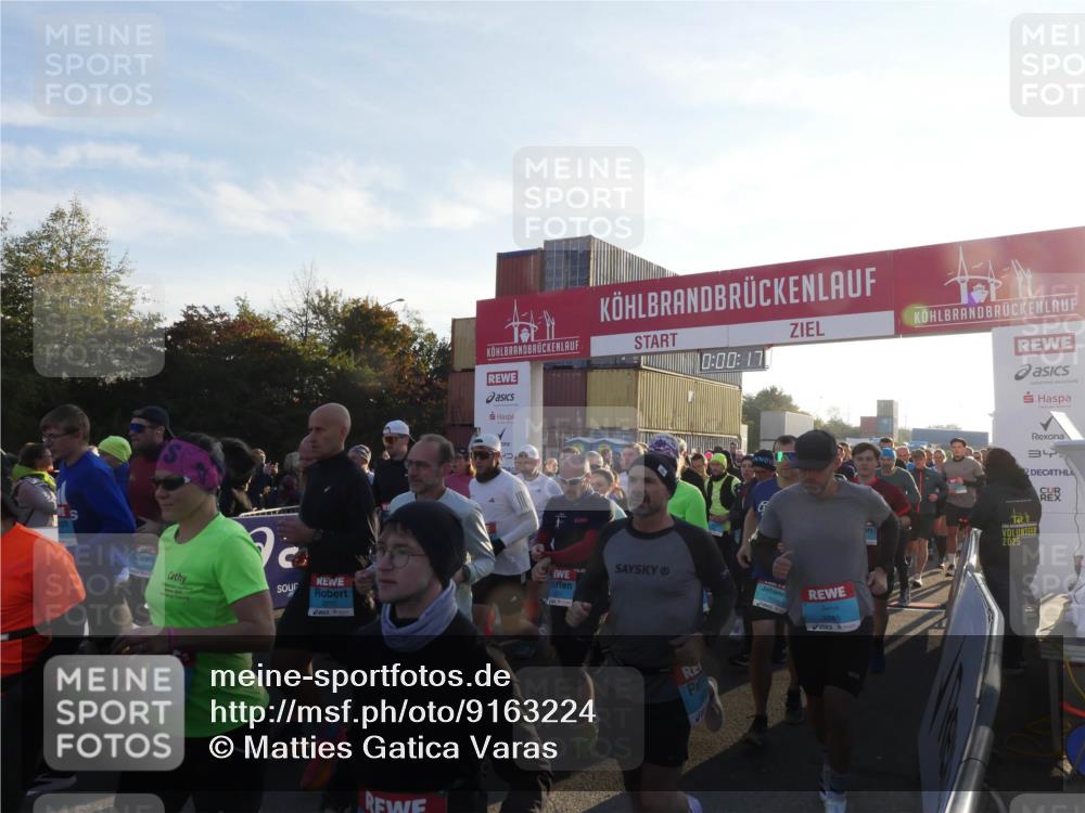 03.10.2025 - Köhlbrandbrückenlauf Matties Gatica Varas http://msf.ph/oto/9163224 03.10.2025 09:00:19 Ziel  meine-sportfotos.de