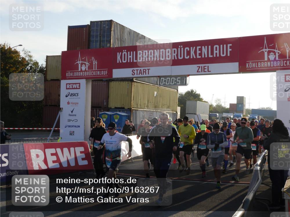 03.10.2025 - Köhlbrandbrückenlauf Matties Gatica Varas http://msf.ph/oto/9163267 03.10.2025 09:00:53 Ziel  meine-sportfotos.de