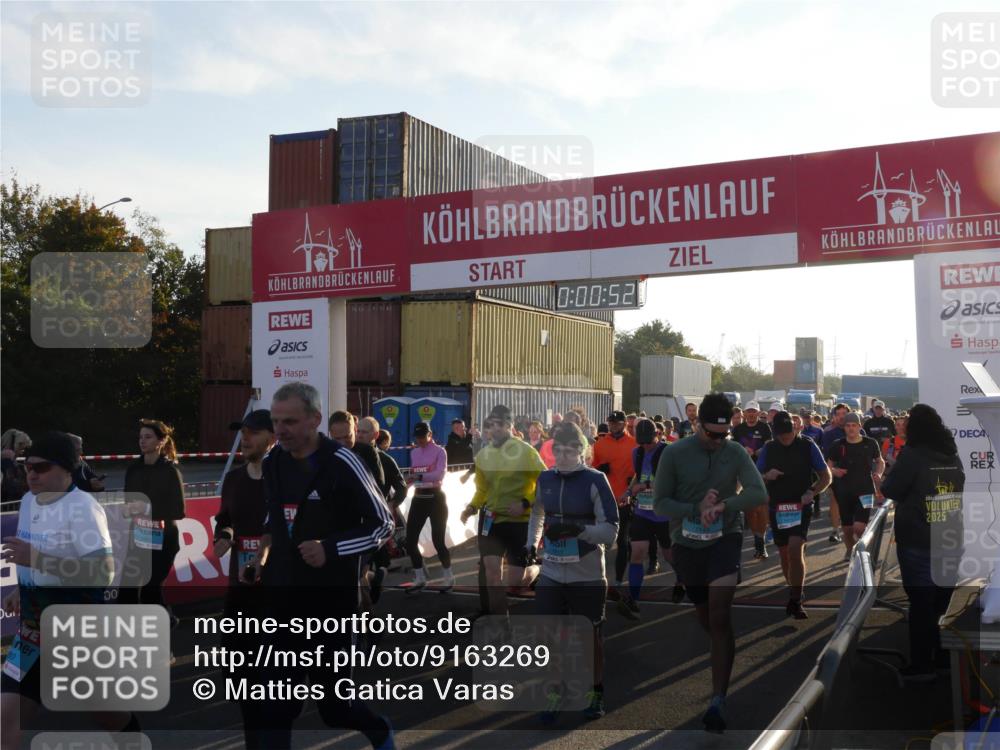 03.10.2025 - Köhlbrandbrückenlauf Matties Gatica Varas http://msf.ph/oto/9163269 03.10.2025 09:00:54 Ziel  meine-sportfotos.de