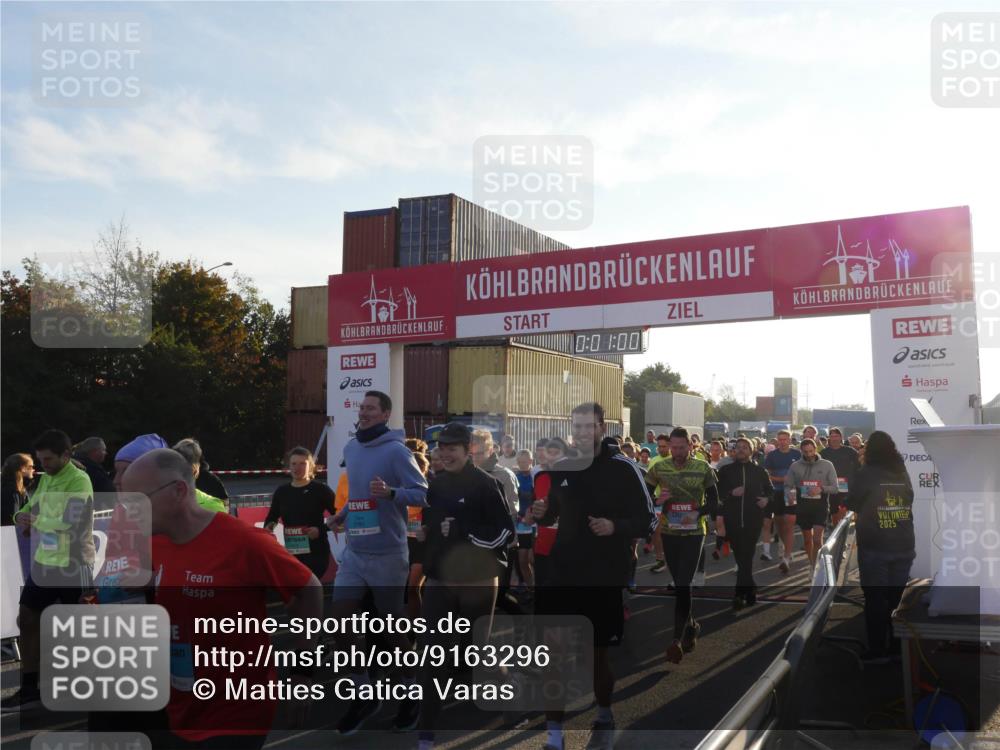03.10.2025 - Köhlbrandbrückenlauf Matties Gatica Varas http://msf.ph/oto/9163296 03.10.2025 09:01:02 Ziel  meine-sportfotos.de