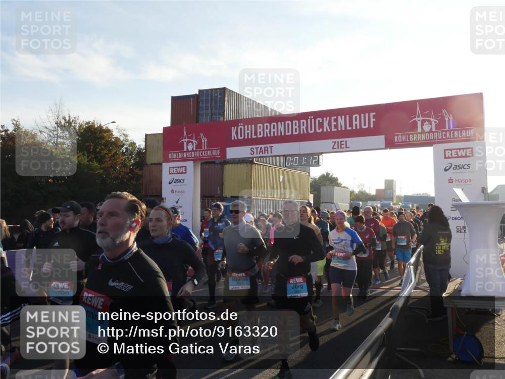 03.10.2025 - Köhlbrandbrückenlauf Matties Gatica Varas http://msf.ph/oto/9163320 03.10.2025 09:01:13 Ziel  meine-sportfotos.de
