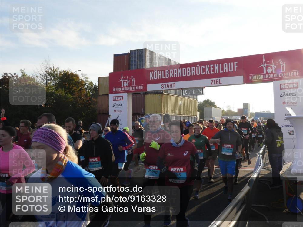 03.10.2025 - Köhlbrandbrückenlauf Matties Gatica Varas http://msf.ph/oto/9163328 03.10.2025 09:01:16 Ziel  meine-sportfotos.de