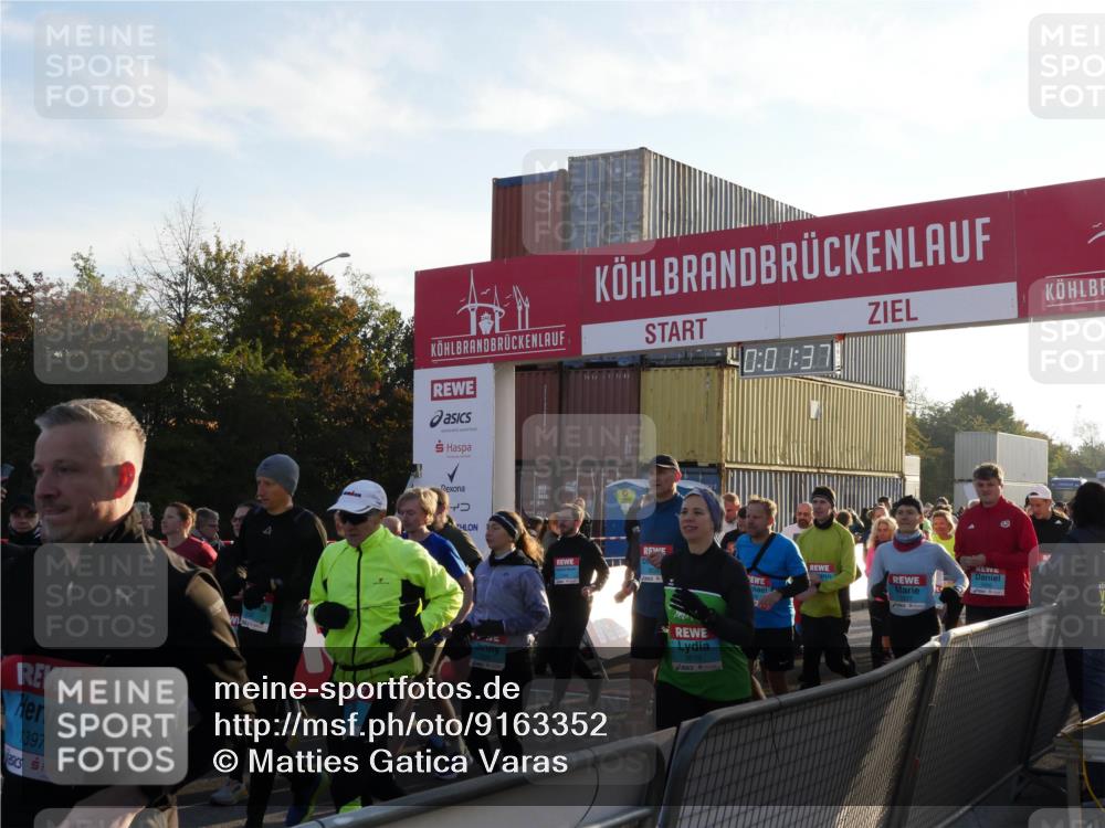 03.10.2025 - Köhlbrandbrückenlauf Matties Gatica Varas http://msf.ph/oto/9163352 03.10.2025 09:01:39 Ziel  meine-sportfotos.de