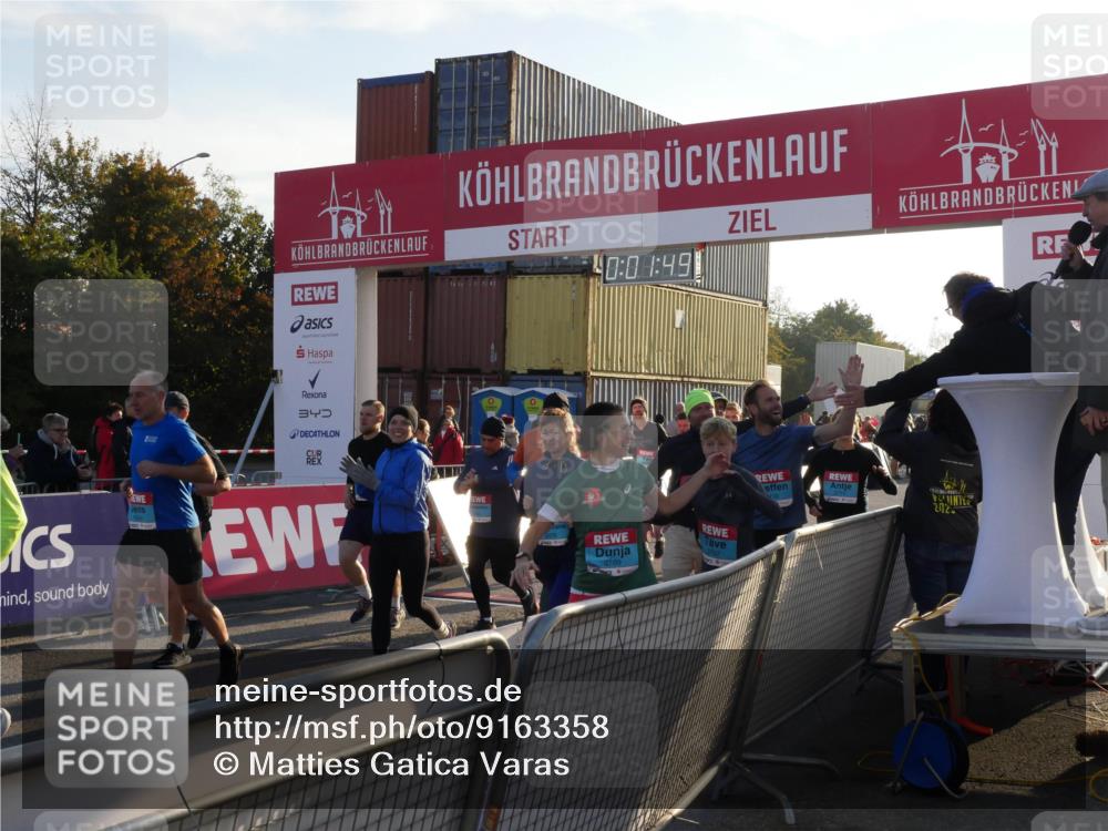 03.10.2025 - Köhlbrandbrückenlauf Matties Gatica Varas http://msf.ph/oto/9163358 03.10.2025 09:01:51 Ziel  meine-sportfotos.de
