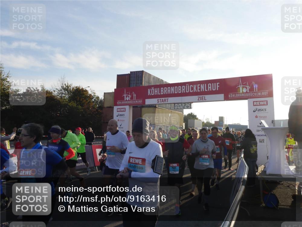 03.10.2025 - Köhlbrandbrückenlauf Matties Gatica Varas http://msf.ph/oto/9163416 03.10.2025 09:02:26 Ziel  meine-sportfotos.de