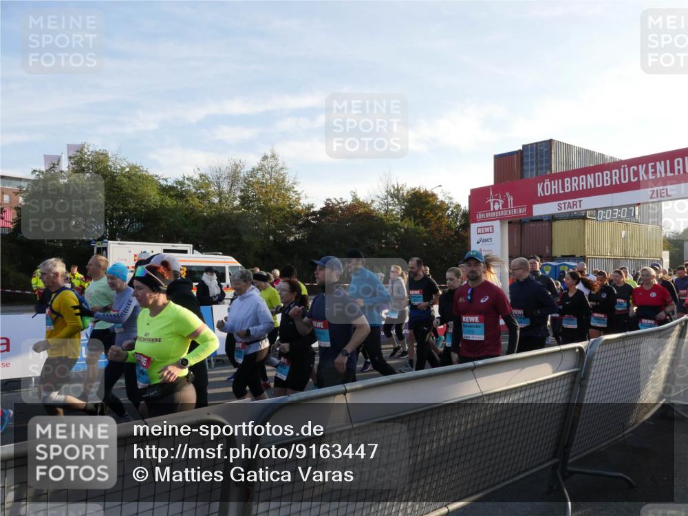 03.10.2025 - Köhlbrandbrückenlauf Matties Gatica Varas http://msf.ph/oto/9163447 03.10.2025 09:03:09 Ziel  meine-sportfotos.de